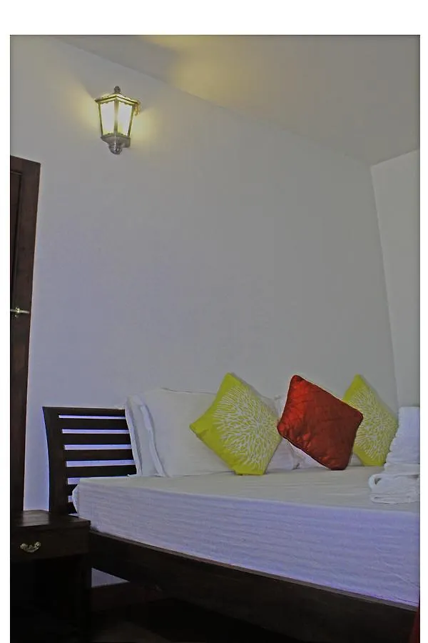 Samudra Munambam@Cherai Beach Hotel Kochi 0*,  India