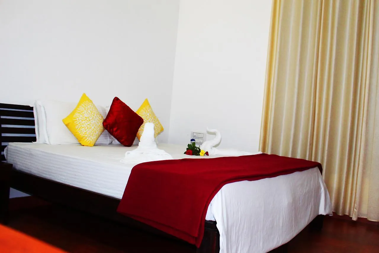 Samudra Munambam@Cherai Beach Hotel Kochi Bed & Breakfast